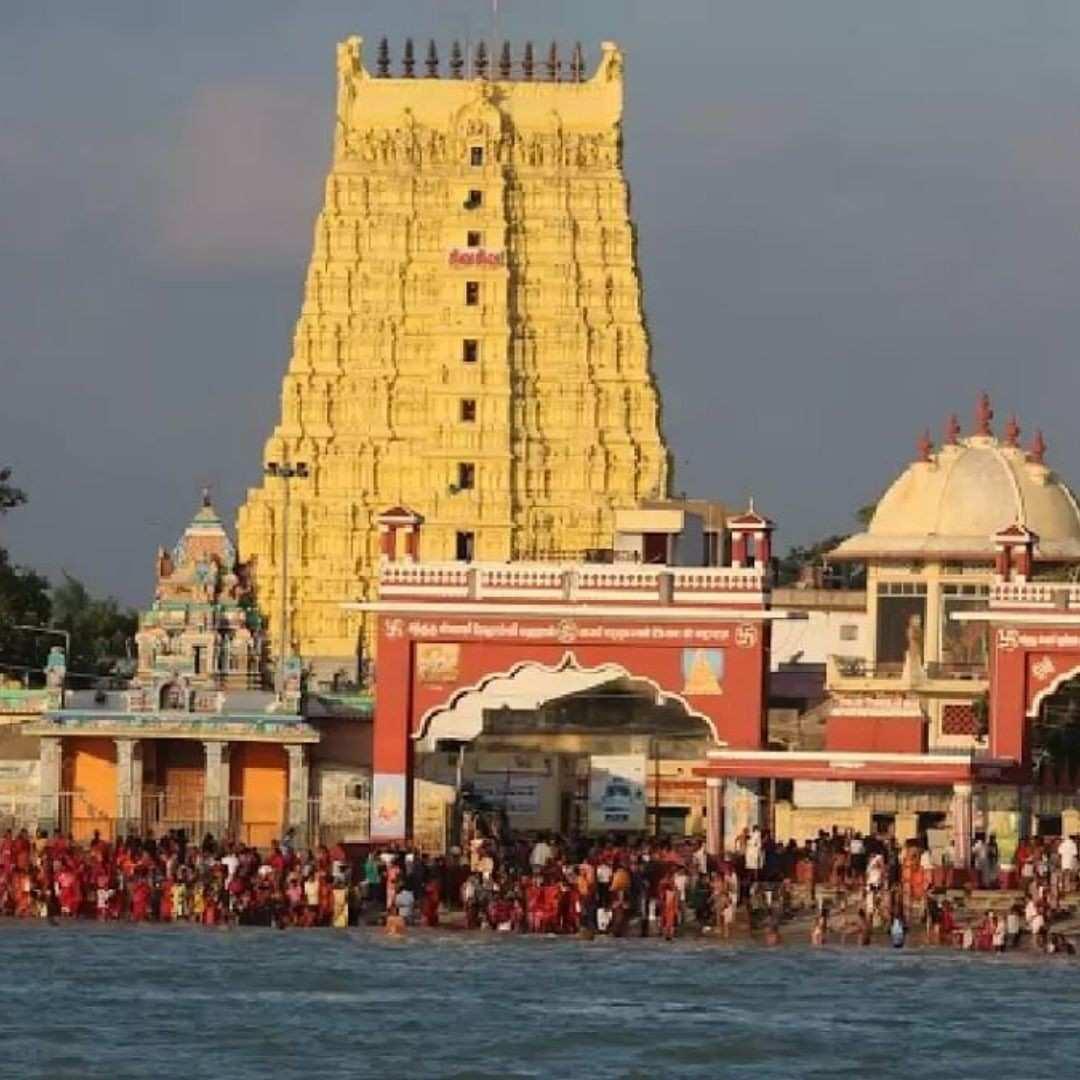 https://drive.gurucool.life/blogsImage/1763632867517.Rameswaram-Temple.jpg